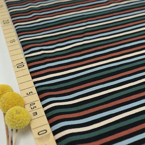 Bio Jerseystoff Schwarz Mit Streifen Als Ringeljersey 1 Bio Jerseystoff Schwarz Mit Streifen Als Ringeljersey