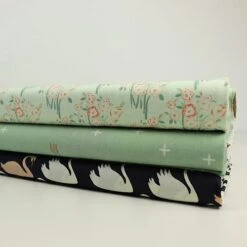 Bio Baumwollstoff Garden Grounds Budding Grün Von Art Gallery Fabrics 8 Bio Baumwollstoff Garden Grounds Budding Grün Von Art Gallery Fabrics -Angebote Stoffbiotop Store Garden Grounds Budding Gruen von Art 255 2