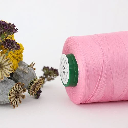 Nähgarn Hellrosa 100% Bio Baumwolle Scanfil 5000m Kone 2 Nähgarn Hellrosa 100% Bio Baumwolle Scanfil 5000m Kone – Bild 2