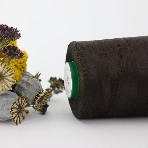 Nähgarn Kastanienbraun 100% Bio Baumwolle Scanfil 5000m Kone 2 Nähgarn Kastanienbraun 100% Bio Baumwolle Scanfil 5000m Kone – Bild 2