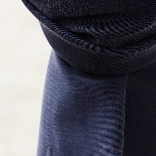 SOFT STRETCH TWILL In Blueberry Von Meet Milk 2 SOFT STRETCH TWILL In Blueberry Von Meet Milk – Bild 2