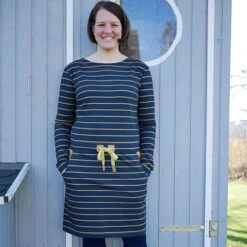 Bio Jersey Stoff Streifen Navy Ocker Streifenjersey 9 Bio Jersey Stoff Streifen Navy Ocker Streifenjersey -Angebote Stoffbiotop Store Streifen navy ocker Streifenjersey Bio Jersey 539 3