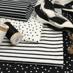 Bio Jersey Stoff Streifen Weiß Schwarz Ringeljersey Stoffonkel -Angebote Stoffbiotop Store Streifen weiss schwarz Ringeljersey Stoffonkel Bio 418 3