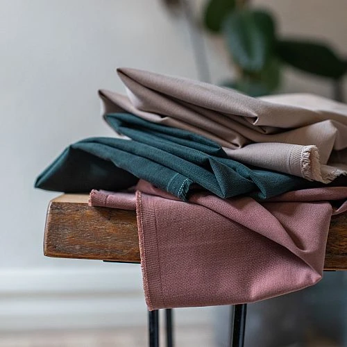 SOFT STRETCH TWILL In Mellow Von Meet Milk 4 SOFT STRETCH TWILL In Mellow Von Meet Milk – Bild 4