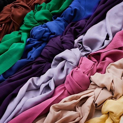 Vida Voile In Lapis Von Meet Milk Aus 100% TENCEL ™ Lyocell Fasern 5 Vida Voile In Lapis Von Meet Milk Aus 100% TENCEL ™ Lyocell Fasern – Bild 5